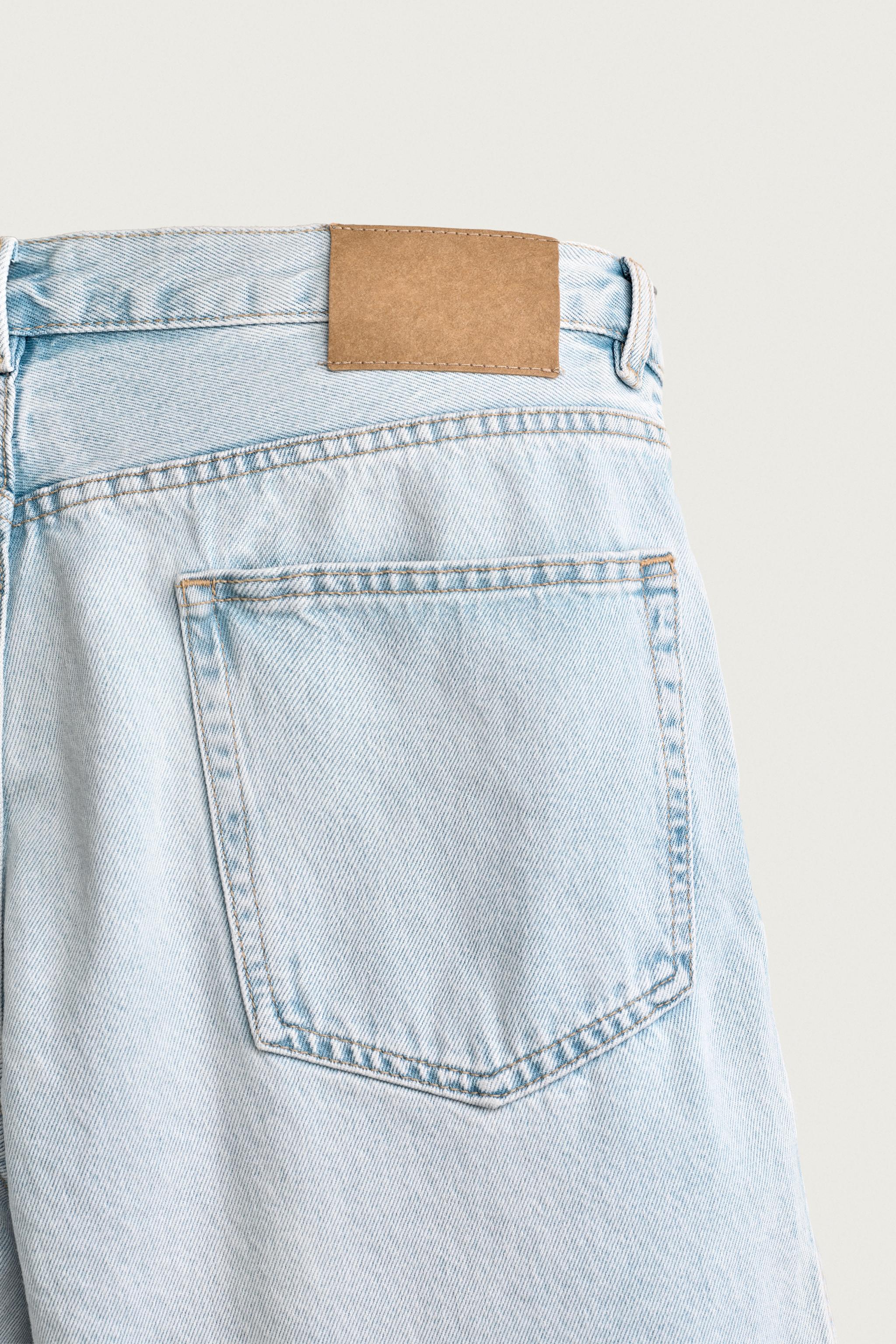 BERMUDA EN JEAN STRAIGHT FIT